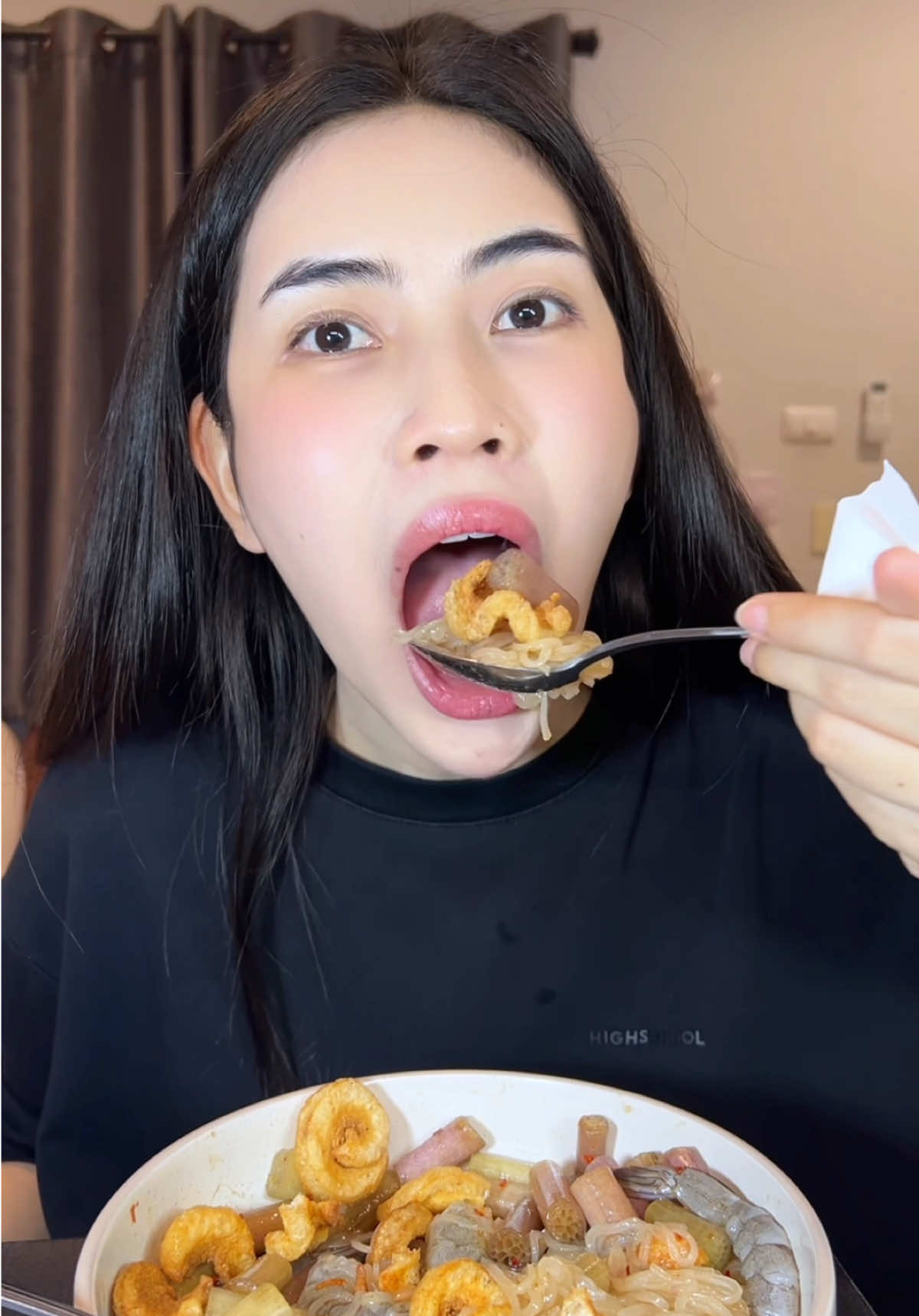 แซ่บมากก ตัดไปน้ำลายไหลไป #โบปิยะธิดา #tiktokพากิน #ตําเส้นพวงมิสดรีม 