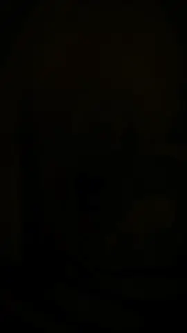 Chúng ta không cần mỗi ngày đều rực rỡ. Chỉ cần sống đủ tử tế với mình, đủ lắng nghe bản thân, và đủ nhẹ nhàng để tha thứ khi cần... thì mọi ngày, dù nắng hay mưa, cũng đều là món quà nhỏ xíu của cuộc đời. Bạn nhé, hôm nay nếu chẳng có gì đặc biệt... thì hãy tự ôm bản thân một cái, và thì thầm: “Mình vẫn ổn. Và mình xứng đáng với những điều tốt lành.