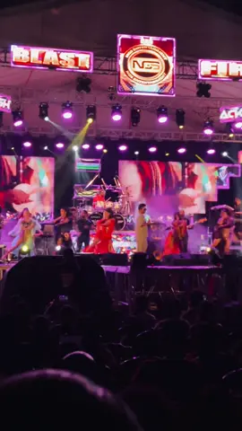 දුක දන්නෙ vs ලදේ...💃❤️ @Dinesh Dissanayake @Nishan Ambalangoda @Kushani sanjala 💙🐼 @Parami Dilshara  #Flashback #flashbacklive #foryou #fypシ #trending 