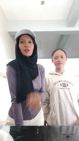 with adek 😉 #fypシ゚viral #CapCut #trendingvideo 