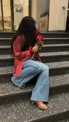 #foru میری تکمیل میں شامل ہیں کچھ تیرے حصّے ہم تجھ  سے  نہ  ملتے  تو   ادھورے   رہتے#لاحاصل🥀 