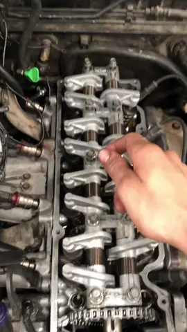 Học chữ thì sướng còn học nghề là khổ🥲🚗#xuhuongtiktok #oto #suachuaoto 