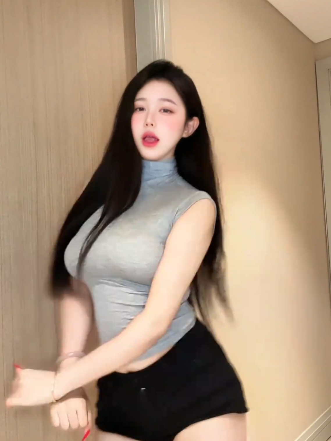 cute Chinese girl dance #douyin #xuhuong #foryoupage #fyp #ArabTikTok 