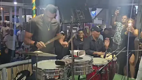 #endychavez #sabado #Salsa #cerveza #clublosmedanos 