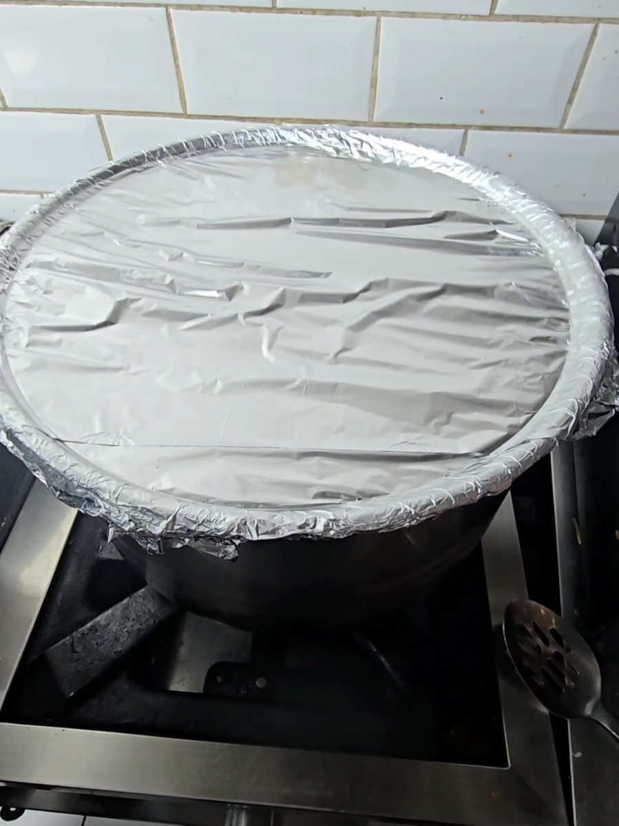 #creatorsearchinsights #طبعا الرز جدا جدا مظبوط جربوها بنفس الخطوات  وعلشان يطلع معاكم نثري انا نقعت الرز عشر دقايق بماء حار  وبعدها صفيته بمصفاء سبع دقايق لين صار ناشف جدا هاذي الخطوه مهمه جدا  المكسرات طبعا فيها بصل مكرمل  وباالعافيه عليكم اجمعين شارك الفيديوة يستفيد غيرك#Foodie #طبخ #اكلات 