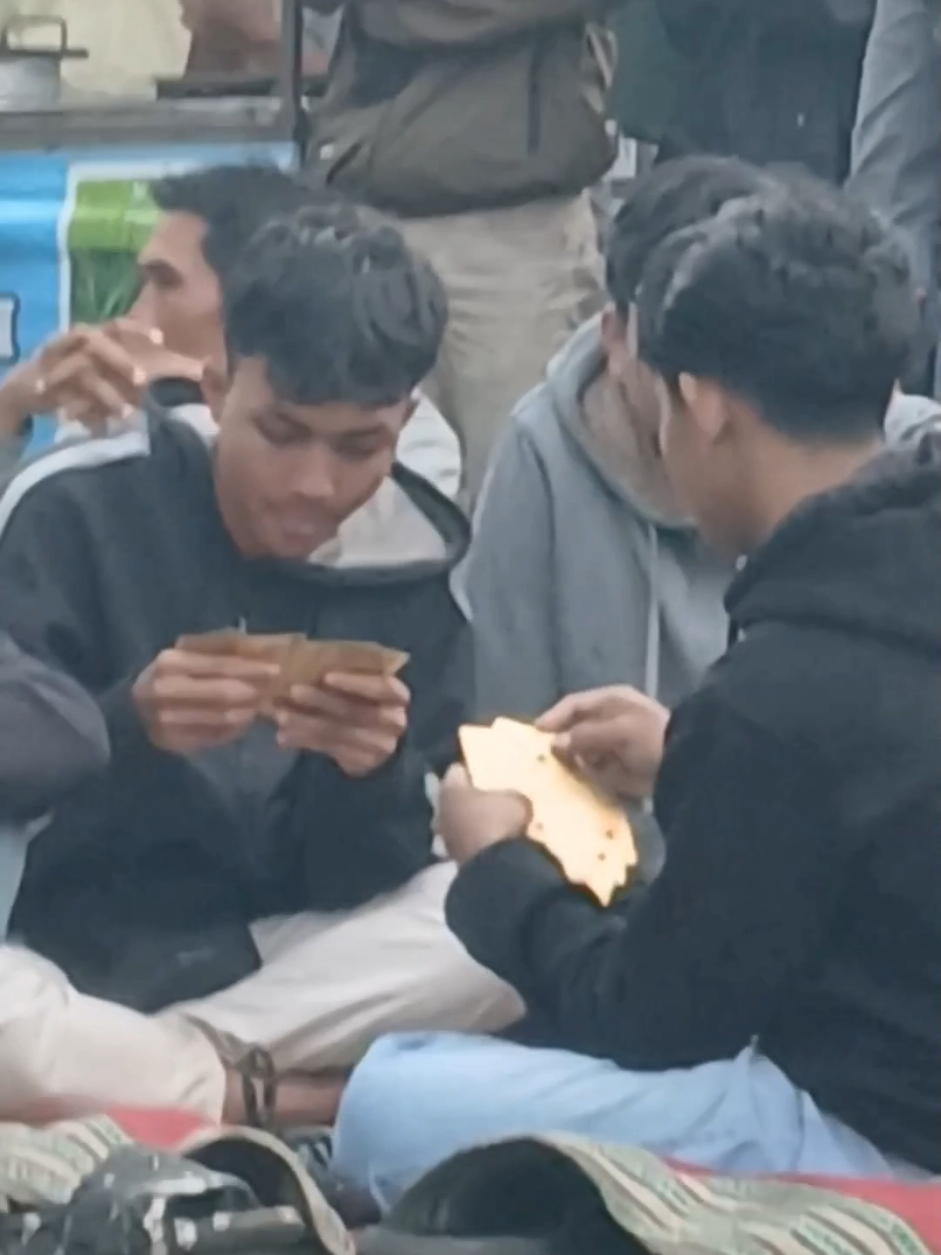 niat men sangu remi😭🤣 #pesonagondanglegi #promomakan1111 #fypシ 