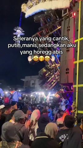 🫣🤭#fyp #karnaval #karnavalsoundsystem #soundhoregjawatimur #pesonagondanglegi 