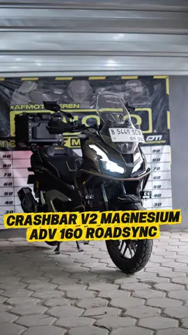 Part modifikasi aksesoris Fungsional Honda ADV 160 Roadsync  1.Crashbar V2 magnesium  2.Foglamp duromoto X2 3.Jok euro 3 latex #afmotoshop #afmoto #afmotokeren #adv160roadsync 