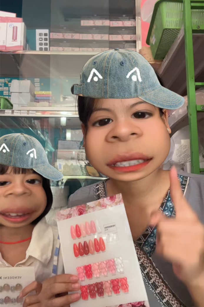 #အန်တီလို့ခေါ်ရင်မရောင်းပေးဘူး #မမလို့ခေါ် #ဟာသလေးအားပေးပါအုံး🤣🤣🤣😅 #funny #hthreenailssupply 