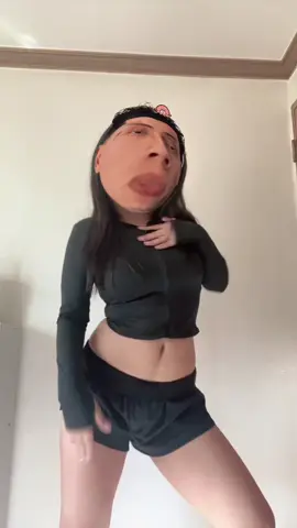 다영언니의 복근을 갖고 싶어요 #3일차 168.4cm 74.1kg   🥗 식단 아침 : 바나나 1 점심 : 순두부찌개 • 밥 반공기 저녁 : 🦐 구이 4마리 • 고구마 반개 간식 : 크런키 빼빼로… 💪 운동 댄스 5회 <body> 스쿼트 100개 #다이어트 #fyp #추천