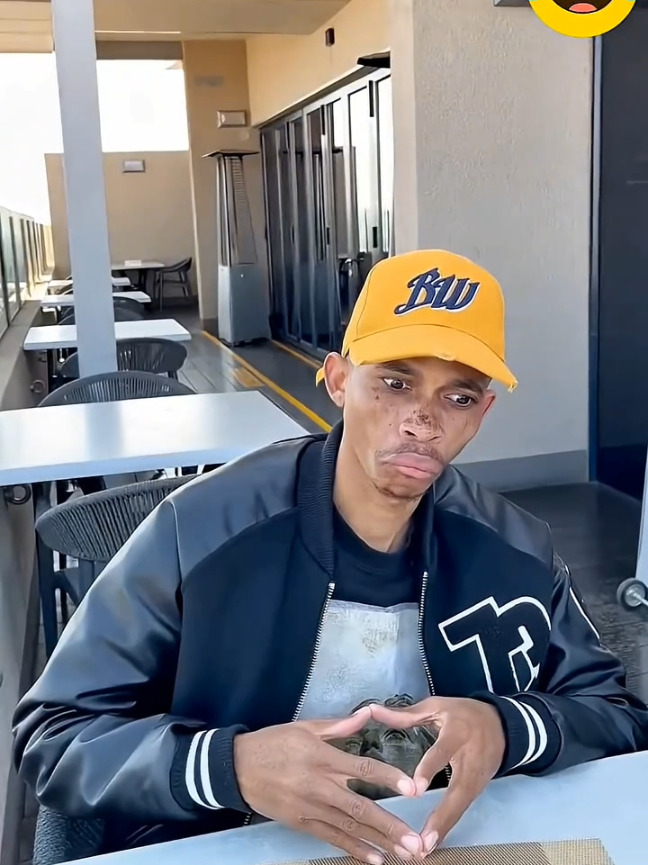 He is doing what exactely #foryou #comedyvideo #fyyyyyyyyyyyyyyyy #creatorsearchinsight #williamlast_krm 