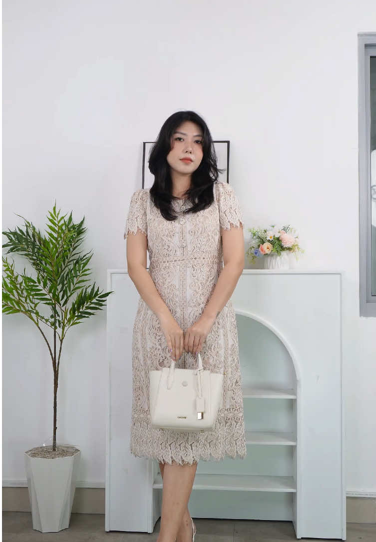 Mẫu đầm thanh lịch cho nàng #thieuhoa #xh #phunu #thoitrang #trungnien 