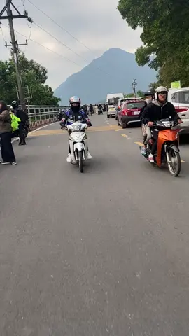 Sáng nay 16/11 ae nào gặp k@Hồng thăng 🇻🇳✈️🇹🇼 #xuhuongtiktok #wave100thailand 