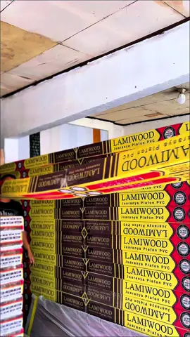 Menerima pemasangan Atau Bahan saja pengerjaan Interior indoor & outdoor sangat bisa,wallpaper dinding,kanopi,atap bajaringan DLL,harga bervariasi mengikuti volume Ruangan Keunggulan memasang plafon pvc ➡️ 𝐇𝐀𝐑𝐆𝐀 𝐓𝐄𝐑𝐏𝐀𝐒𝐀𝐍𝐆 𝟏𝟓𝟎𝐫𝐛 𝐌² ➡️𝐇𝐀𝐑𝐆𝐀 𝐁𝐀𝐇𝐀𝐍 𝐏𝐋𝐀𝐅𝐎𝐍 𝐏𝐕𝐂 𝟏𝟐𝐫𝐛 𝐌¹ ➡️ MUDAH DI BERSIHKAN ➡️ ANTI RAYAP ➡️ EKONOMIS ➡️ TAHAN API ➡️ TAHAN AIR ➡️ TIDAK PERLU PENGECATAN ➡️ EFISIEN PEMASANGAN ➡️ DESIGN STYLIS DAN BANYAK KEUNTUNGAN LAINYA.