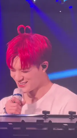heart shaped hair 🤏🏻😭🩷 #jeno #nct #nctdream #fypシ゚ #abcxyz 
