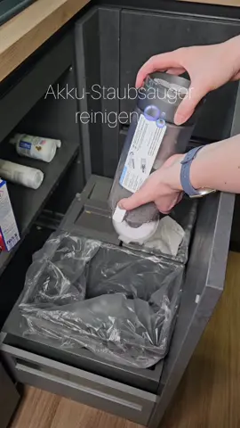 Akku-Staubsauger deep clean 🫧 viel Spaß beim zuschauen🩷 #deepclean #satisfyingclean #vacuum #vacuumcleaning #staubsaugerreinigung 
