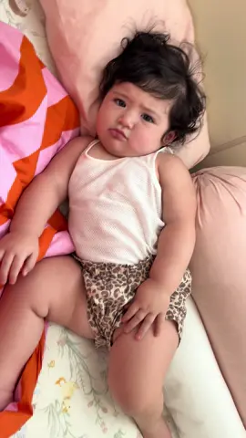 Noni Jia : Photo model cembeyut 