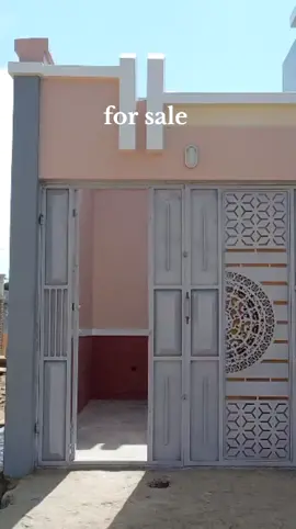 HOUSE FOR SALE 17.MILLION 3 BEDROOMS  1 PARLOUR  3 TOILETS  KITCHEN  BOREHOLE  PARKING SPACE  LOCATION:-BAYAN TASHAR RIJIYAR ZAKI UNGUWAR KADAWA KANO  ASKING PRICE 17.MILLION ONLY, ZA'A ZAUNAH IN SHA ALLAH 
