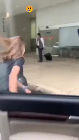 airport happy moments 🥳#pardesi #uae🇦🇪 #ksa🇸🇦 #fyp 