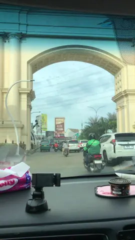 Punya kenangan apa kalian di sini 😋 #citraraya #cikupa 