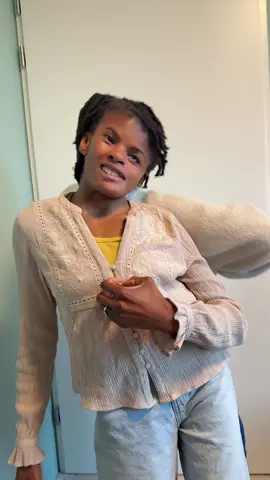 Waking up in the morning like #chenelvaensheneeva #fyp #nederland #foryoupage #whatsup 