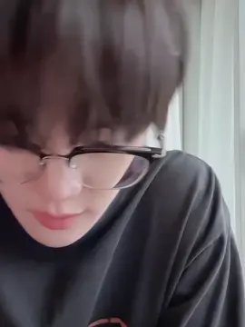 gyuvin today🩵 this hot nerd guy soo crazy...#kimgyuvin #gyuvin #zerobaseone #live #fyp 