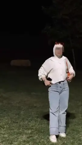 .:حسيت المطر بي نقص هالمره منو نفس الشعور القبل هلفتره اول مره اعبر من ضباب الجام لا اسمك كتبته ولا عفت ذكـــࢪة.