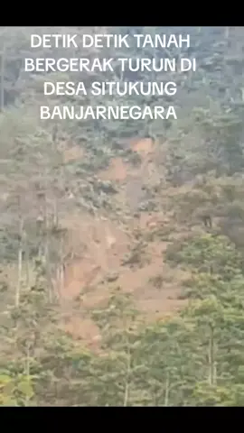 Beginilah Detik-Detik tanah longsor di Desa Situkung, Kecamatan Pandanarum Kabupaten Banjarnegara. #bencanaalam  #tanahlongsor  #banjarnegara  #longsor 