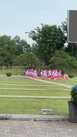 Ae Bắc ninh ra trà đá hóng hớt tí nhề 😆  #fbreels 