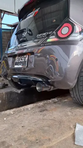 yang adem adem aja👆👆 instal full set knalpot brio by@alpinoexhaust  Detail pengerjaan: Ganti Down Pipe✅️ Ganti Front Pipe✅️ Buat bolt on✅️ Pasang mufler alpino Type FS-03✅️ Untuk lebih detailnya bisa dm👆👆👆 Maturnuwun🙏🙏🙏 #alpinoexhaustsystem #brio #briomodifikasi #knalpotracing #knalpot 