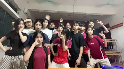 bín hình lên bản#thptquangha10a4 #vannghe2011 