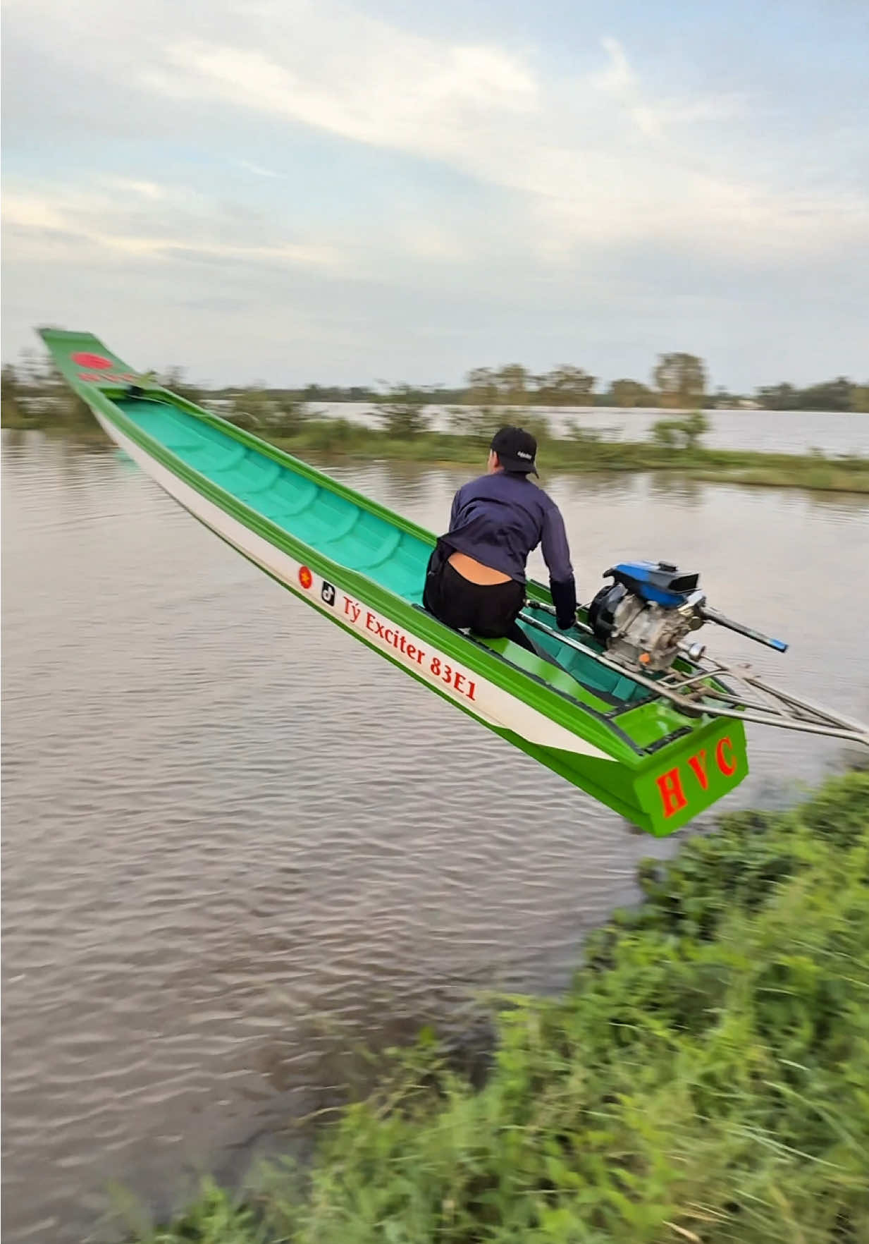 Chào mừng các bạn đã đến với miền tây 😆 #tyexciter83e1 