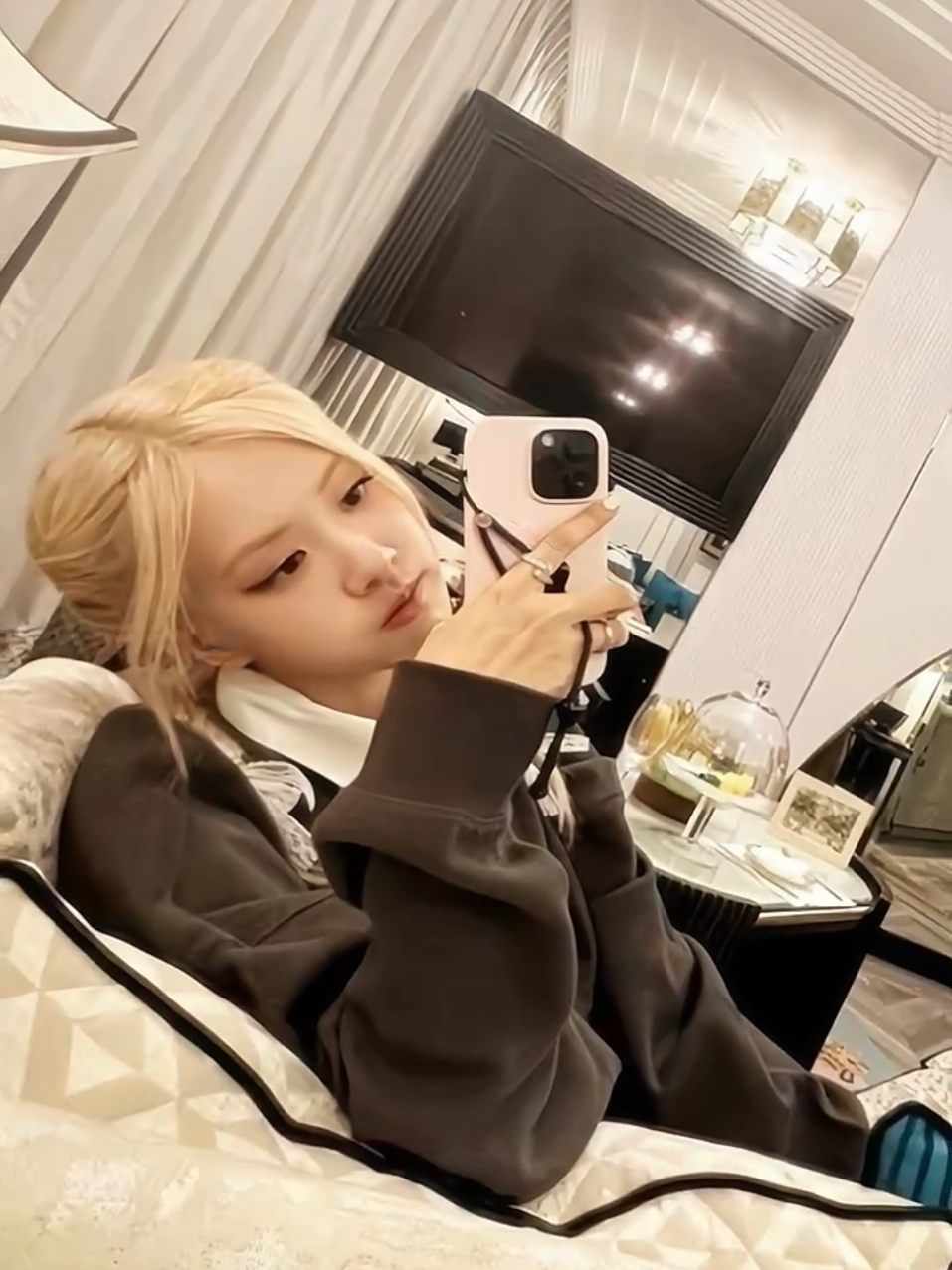 hidup blondee 😋❤️‍🔥 #rosé #blackpink #fyp 