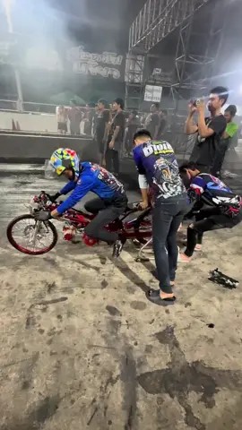 ทีมล้อมีอยู่แล้ว 😄 #4u #wave125i_ไฟเลี้ยวบังลม #โนวา110💨🚥 #เต็มถังแล้วพุ่ง🚀🚀 