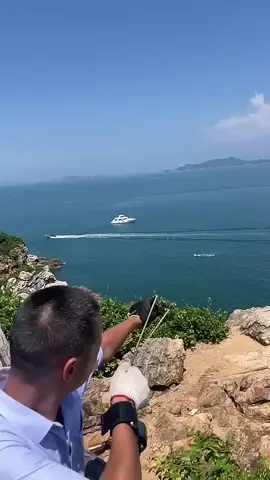 pria ini memancing tanpa menggunakan stik #fyp #foryou #foryoupage #mancing #mancingikan 