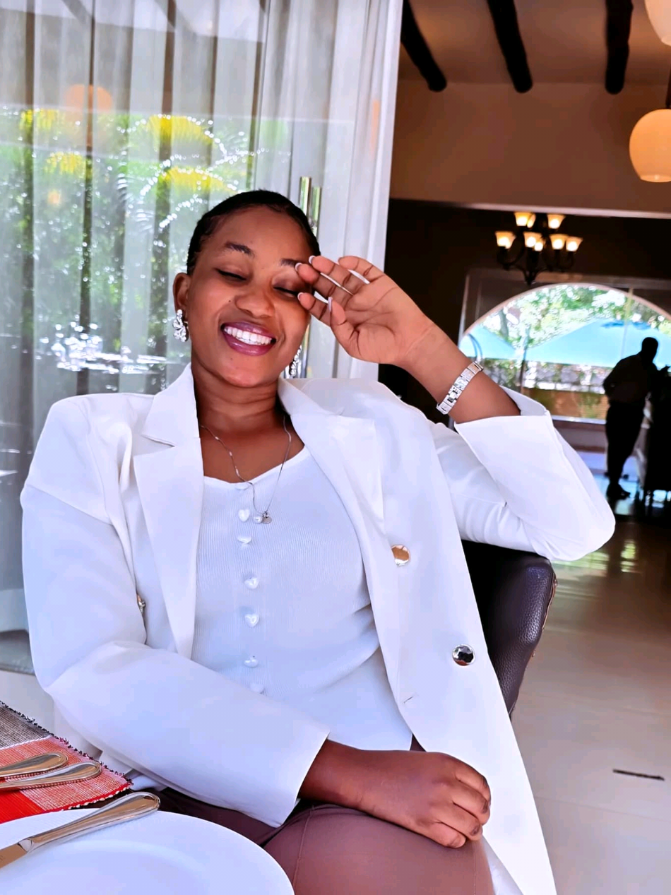 Yoweri lyrics video, song by @@solomonwinyi