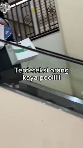 Voila di tangan anjaayyy #sultan #rich #shopping #fyp #tas600juta 