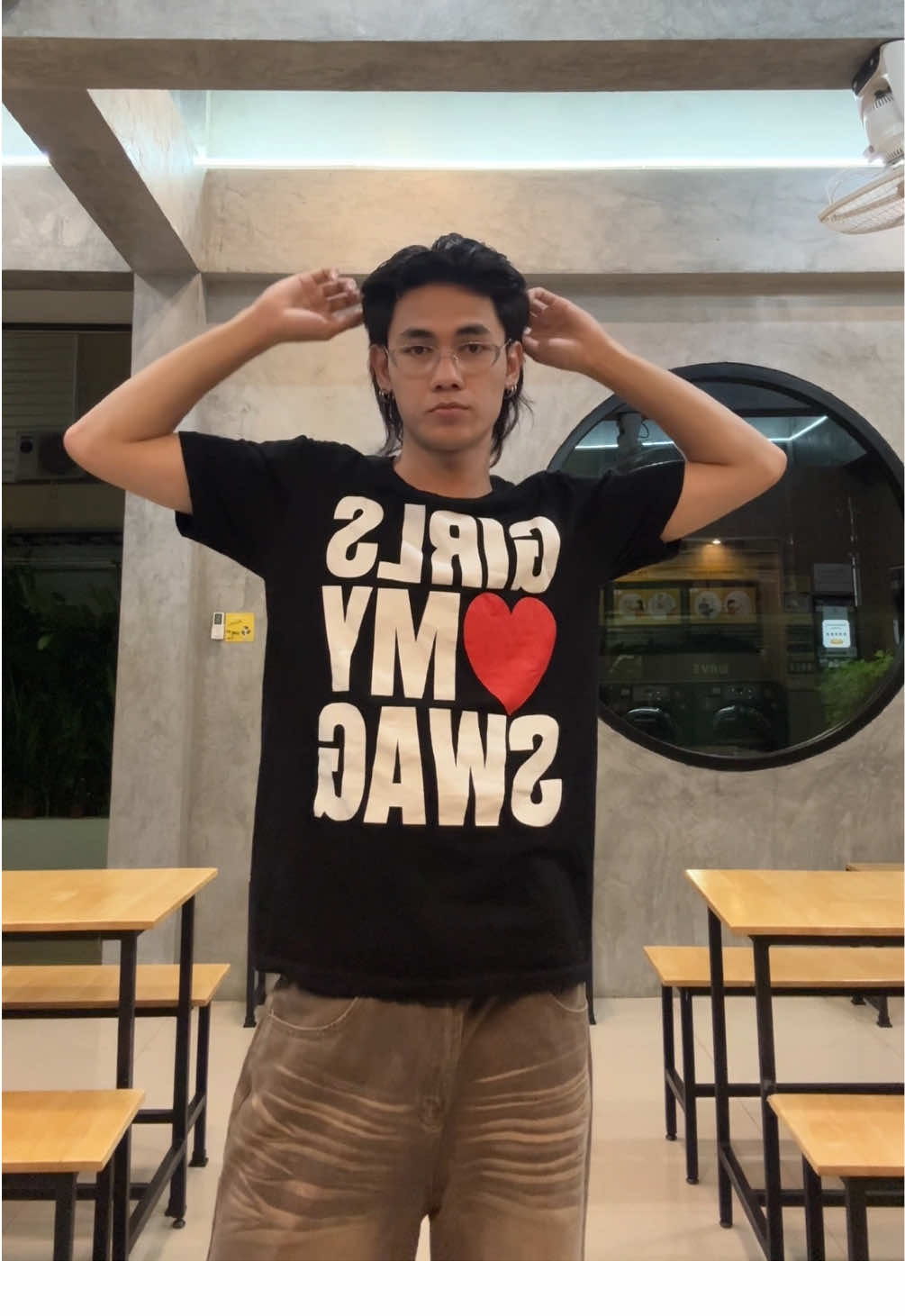 #เสื้อ #เสื้อผ้าแฟชั่น #เสื้อยืด #เสื้อผ้า #fyp 