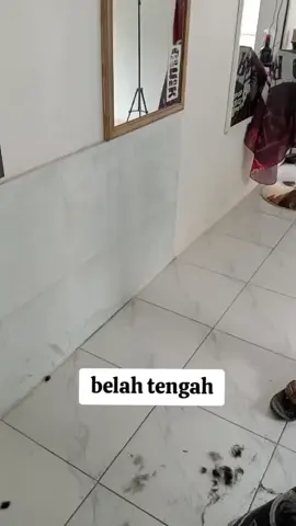 pak ketua lagi potong rambut.