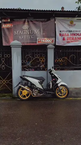 jual ga ya?🥺#CapCut #beatkarbu #beatroadrace #beatkarbumodifikasi #exflowexhaust #rcbindonesia #galau #sadstory #4u #fy #fyp 