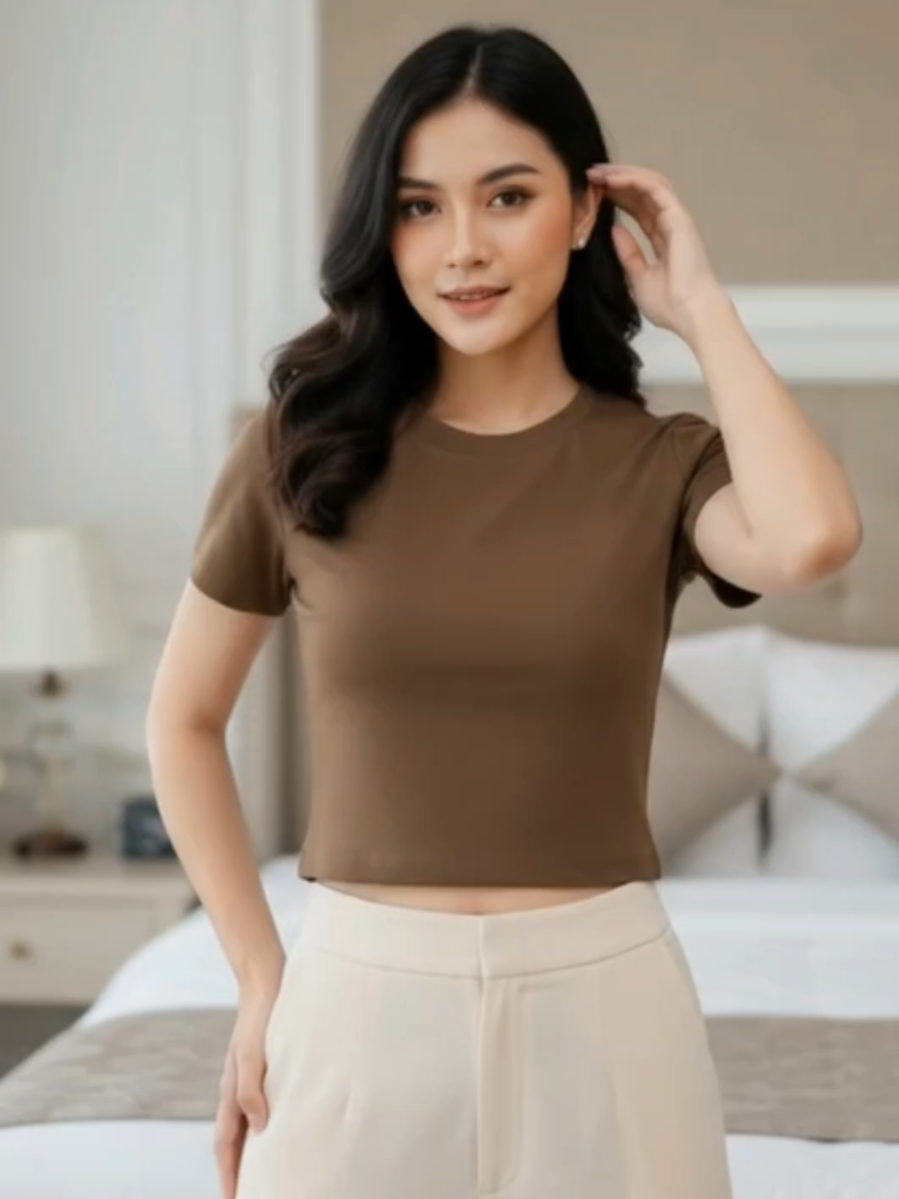 Wajib punya! Kaos fit body stretch ini lagi banyak diburu karena bahannya adem, elastis, dan bikin body makin kece. Stok cepat habis! Lagi ada diskon besar + bonus tambahan. Jangan sampai telat check out sebelum warnanya kehabisan. Yuk ambil sekarang dan rasakan bedanya! #kaosfitbody #kaoscewek #koreastylelook #ootdhariini #fashionwanita 