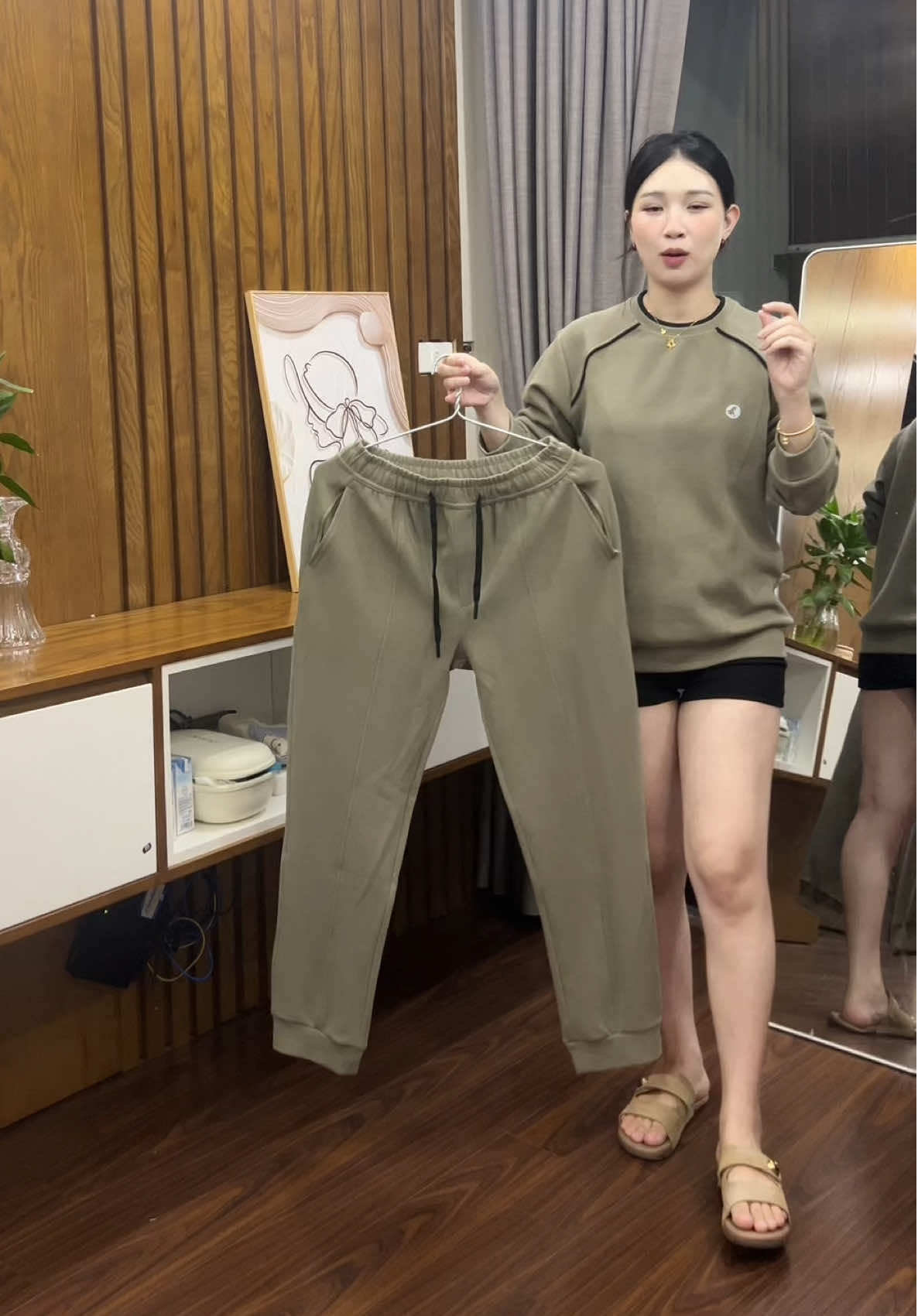 LAROMA Bộ Quần Áo Nỉ Thu Đông Cổ Chui Cho Nam Basic Trẻ Trung  Giữ ấm tốt. #quynhnammm #boninam #aogionam 