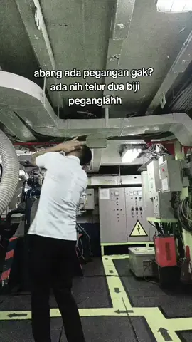pegang lah aku iklas kok