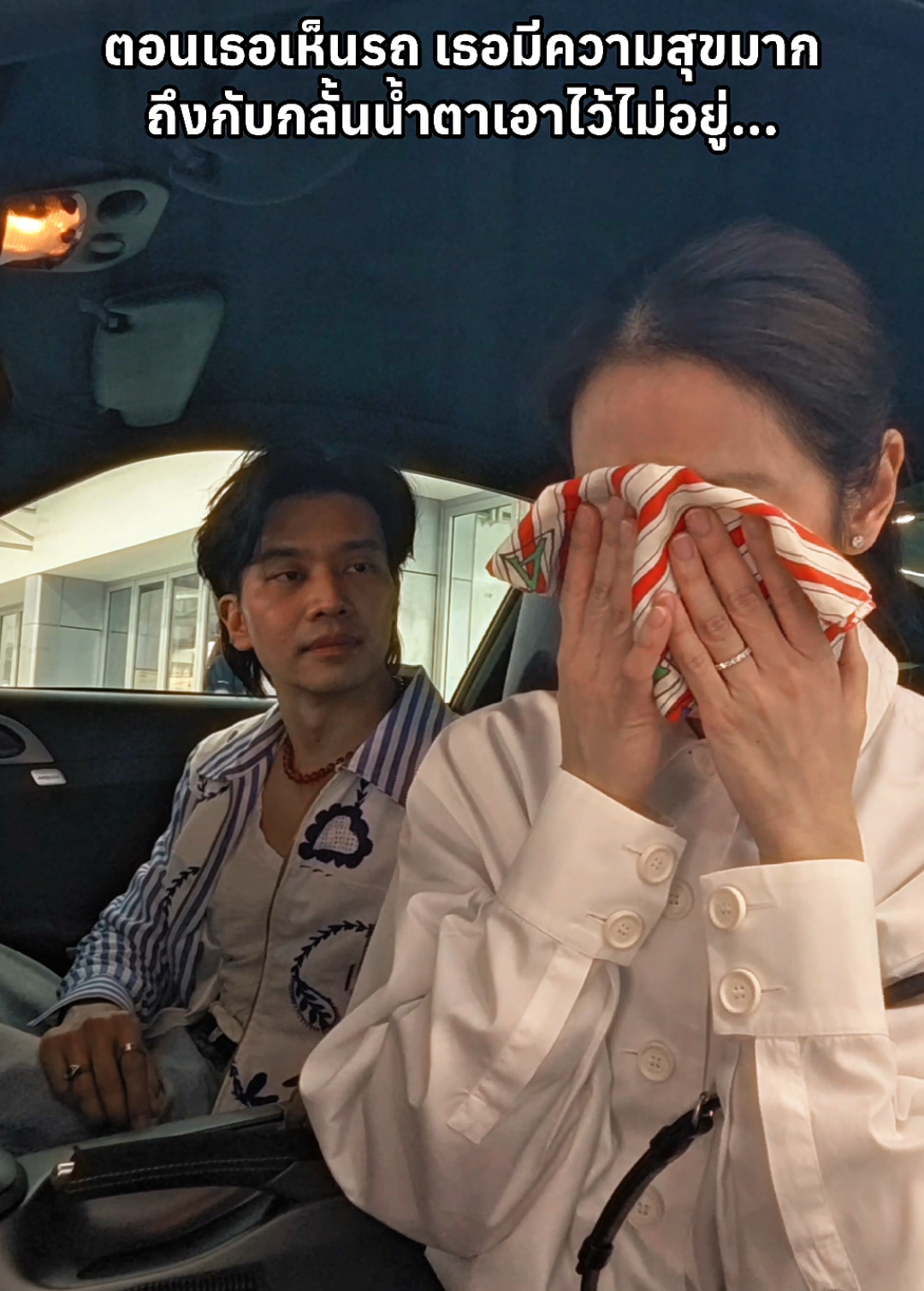 ของขวัญวัน anniversary ปีนี้ ขอบคุณแม่มากๆ 💙💙💙💙 📍โครงการ The Essence at Kingsquare พระราม3 ไปที่เดียวมีครบทุกอย่าง  🏁 ล้างรถ @autoessence.flagship  🍜 ร้านอาหาร @ubonudonbkk  ☕️ คาเฟ่ 51bakehouse 💆‍♀️ ซาลอน the.salonette 🎬 acting finaleplaystudio