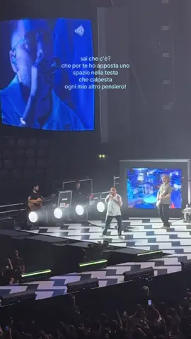 🩵! @Coez #coez #ily #concerto #roma #videoviral 