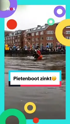 Sint-intocht gaat fout.🫢 #jeugdjournaal #sinterklaas 