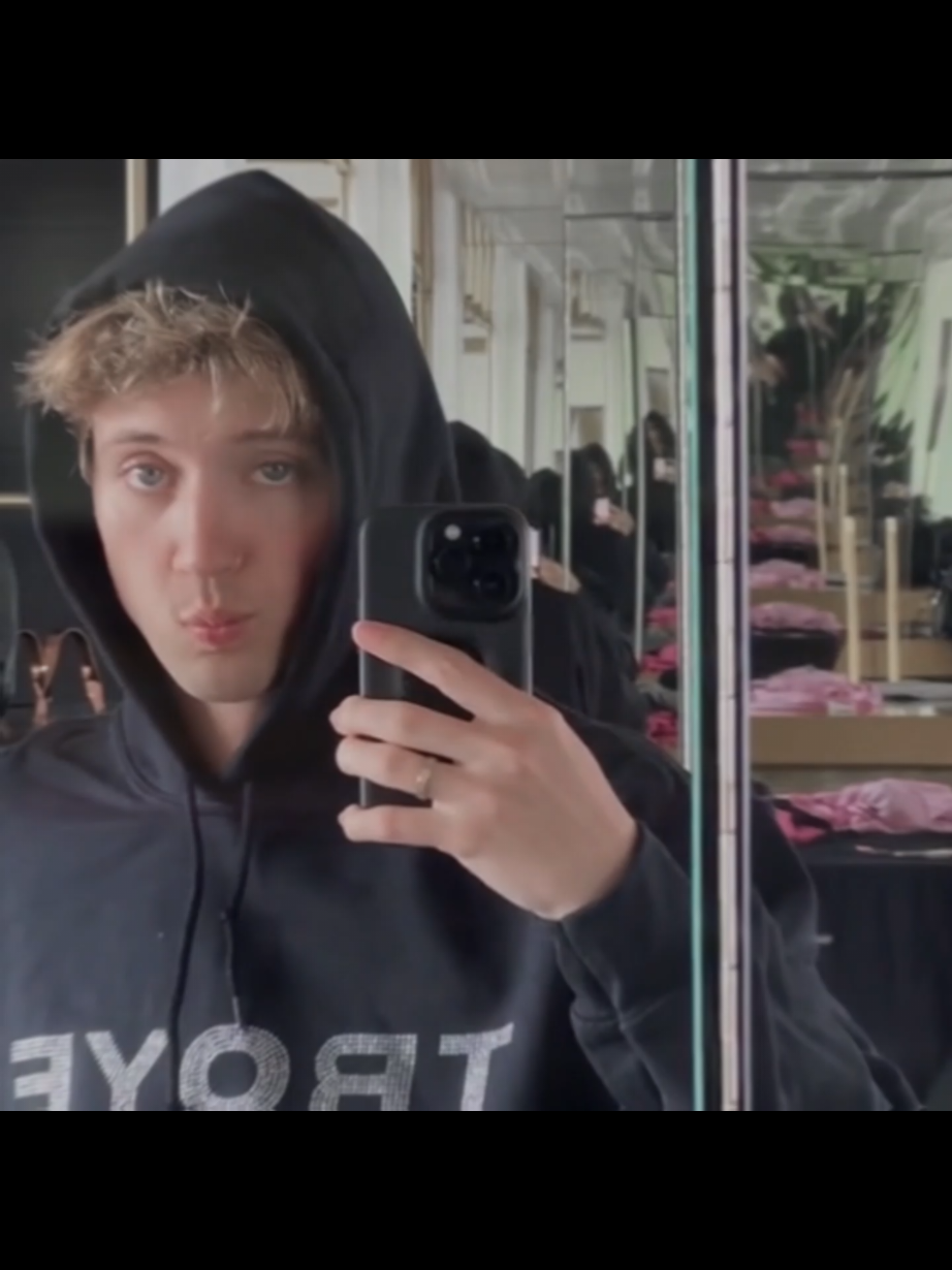#TROYESIVAN crush | @Troye Sivan | #edit #viral #fyp #music