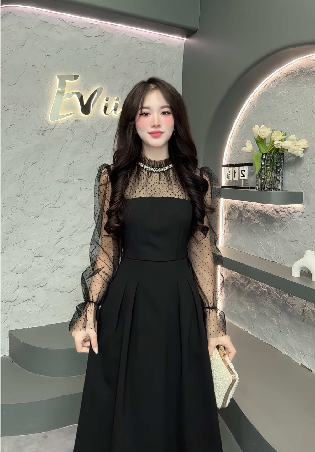 Váy thiết kế phối lưới chấm bi, dáng A xòe dài sang chảnh  #vaydangdaixinh #homnaymacgi #vaythietkecaocap #vaythietke 