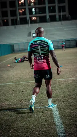 Desert Fijians v Dubai Sri Lankans. Love this team 🇫🇯🏉 #fiji #dubai #rugby #desertfijians 