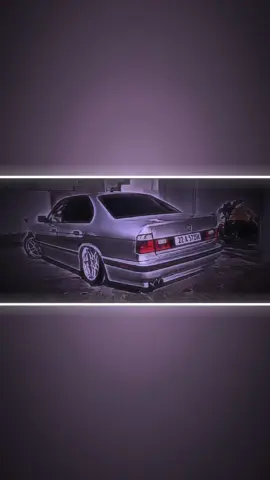 BMW  العشق ترند جديد بي ام دبليو#bwm525bwm320wm525b #تصميم_فيديوهات🎶🎤🎬 #الموصل_دهوك_اربيل_بغداد_كركوك #BMW #مالي_خلق_احط_هاشتاقات 